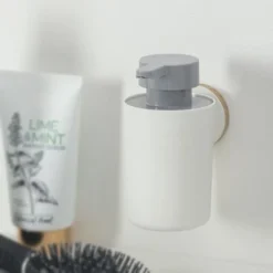 Tiger Zeepdispenser Urban Hangend Wit 4 Tiger Zeepdispenser Urban Hangend Wit -Badkamerwinkel Voor Thuis 123 2013