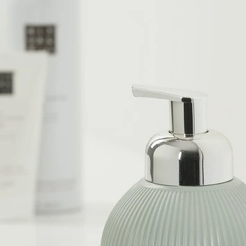 Sealskin Zeepdispenser Convex Licht Aqua Sealskin Zeepdispenser Convex Licht Aqua -Badkamerwinkel Voor Thuis 123 2151