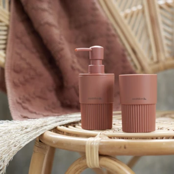 Sealskin zeepdispenser Brave staand donkerroze Sealskin Zeepdispenser Brave Staand Donkerroze -Badkamerwinkel Voor Thuis 123 2264