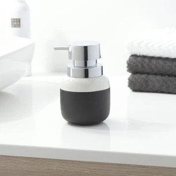 Sealskin Zeepdispenser Sphere porcelein zwart Sealskin Zeepdispenser Sphere Porcelein Zwart -Badkamerwinkel Voor Thuis 123 2289