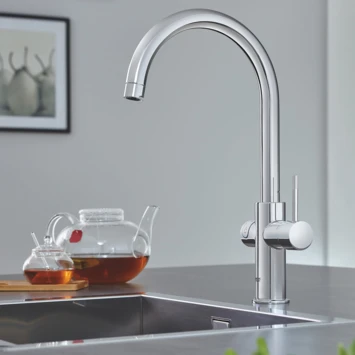Grohe Red Compact Keukenkraan met C-uitloop en 4 liter Kokend Water Boiler Chroom Grohe Red Compact Keukenkraan Met C-uitloop En 4 Liter Kokend Water Boiler Chroom -Badkamerwinkel Voor Thuis 123 7103